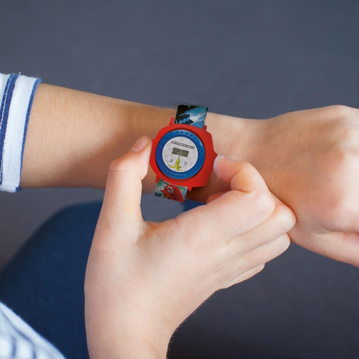 lexibook-mario-kart-dmw050nilxb-reloj-con-proyecci-n-para-ni-os image 8